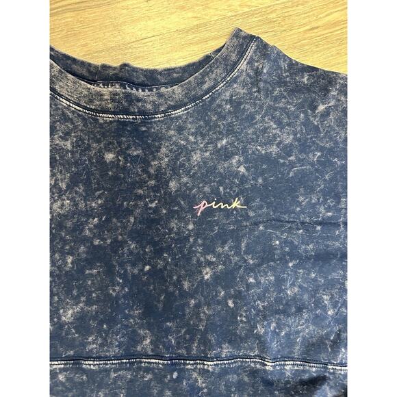 PINK Victoria's Secret Varsity Crew Neck T-Shirt Blue Acid Washed Size XL - Picture 2 of 6